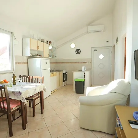 Silic Apartment *